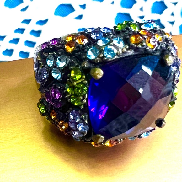 Heidi Daus Vintage Excellent Condition Swarovski Crystals size 9 ring - Picture 4 of 15